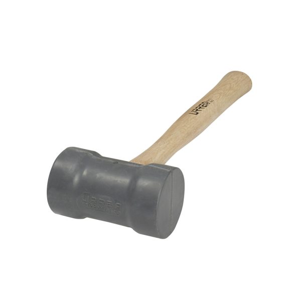 Mazo con cabeza de hule gris con mango de madera de encino de 16", 22 oz Urrea 1368G