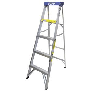 Escalera de tijera tipo III de aluminio y tapa plástica con 4 peldaños Foy ETF4